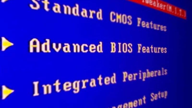 enter urfi bios on windows 10 pc