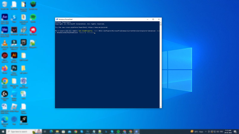 Show seconds in system clock on Windows 10 using Windows PowerShell