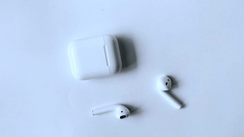 charge airpods without charging case