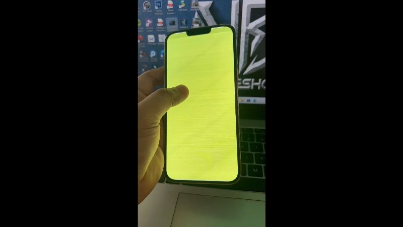 fix iphone 13 green screen of death