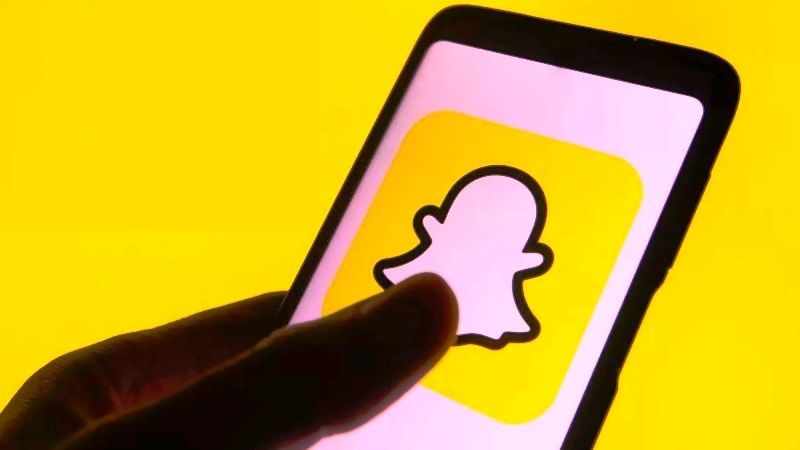 hack into someone's Snapchat account