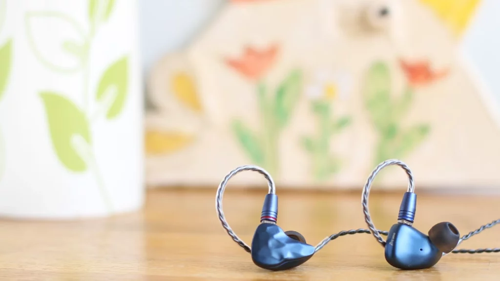 Best Earphones Under 2000